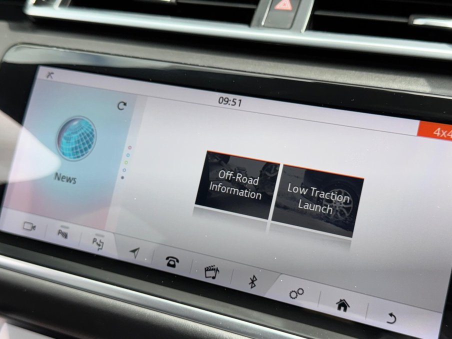 2020 Land Rover Range Rover Velar — image 28