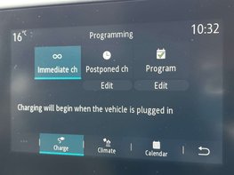 Renault Captur 1.6 Captur Techno E-Tech PHEV Auto 5dr 44