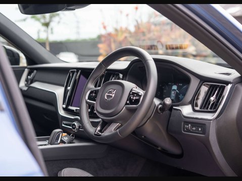 Volvo XC60 2.0 XC60 R-Design T6 Recharge AWD Auto 4WD 5dr 47