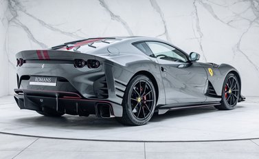 Ferrari 812 Competizione 3