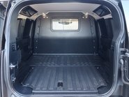Land Rover Defender 110 HARD TOP MHEV expedition model ask about rear seat conversion 16