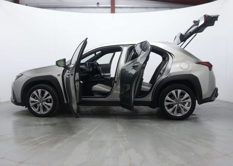 Lexus Ux 2.0 UX 250H F Sport Design 4x2 CVT 5dr 59