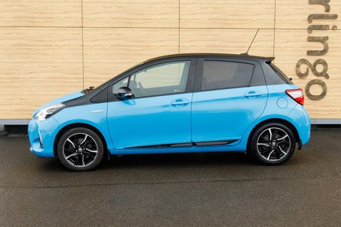 Toyota Yaris VVT-I BI-TONE 13