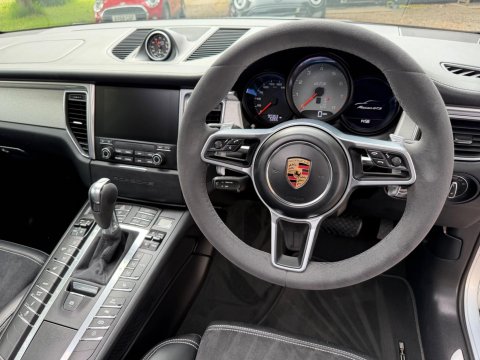 Porsche Macan GTS PDK 59