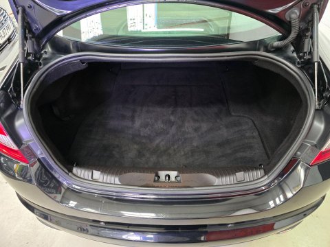 Jaguar XF 3.0d V6 Premium Luxury Auto Euro 5 (s/s) 4dr 9