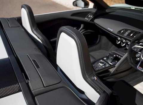 Audi R8 V10 Plus Spyder 17