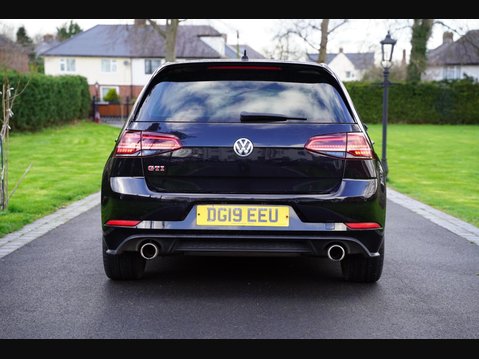 Volkswagen Golf 2.0 TSI GTI Performance Euro 6 (s/s) 5dr 9