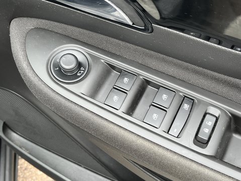Vauxhall Mokka X 1.4T Active 5dr Auto 19