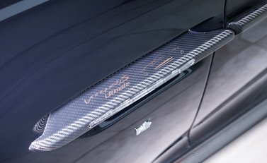 Aston Martin Vanquish S Ultimate 32