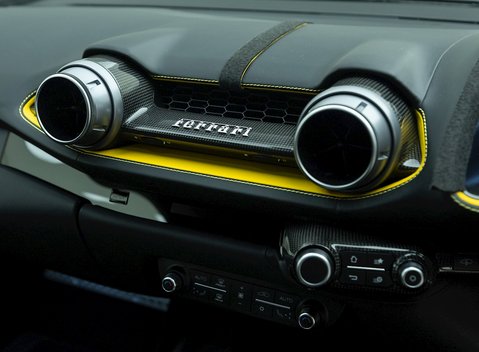 Ferrari 812 Superfast 15