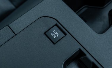 Toyota Land Cruiser Invincible 35