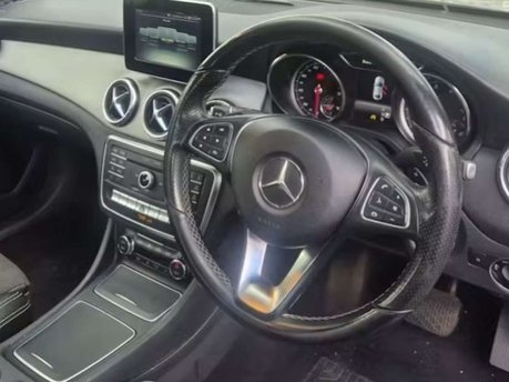 Mercedes-Benz CLA Class 1.6 CLA180 Sport Coupe 4dr Petrol 7G-DCT Euro 6 (s/s) (122 ps) 25