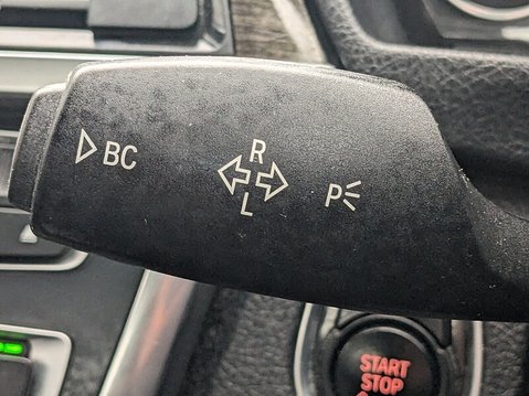 BMW 3 Series 320D LUXURY 25