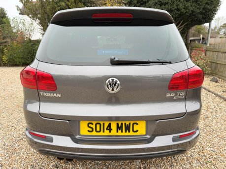 Volkswagen Tiguan 2.0 TDI BlueMotion Tech R-Line 4WD Euro 5 (s/s) 5dr 8