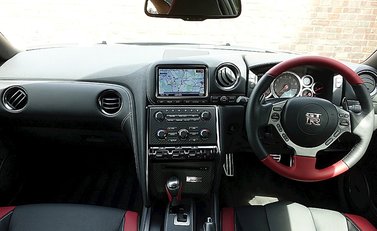 Nissan GT-R 550 Recaro Edition 17