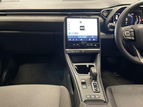 Lexus LBX 1.5 VVT-iE Premium SUV 5dr Petrol Hybrid E-CVT Euro 6 (s/s) (136 ps) Blueto 16