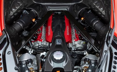 Ferrari SF90 Stradale 30