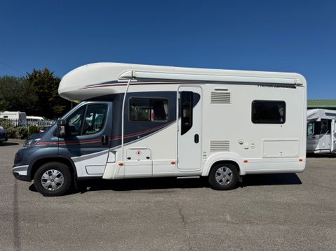 Auto-Trail Tracker fb 9