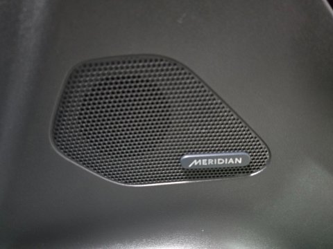 Jaguar F-Pace 3.0 D300 V6 S Auto AWD Euro 6 (s/s) 5dr 33