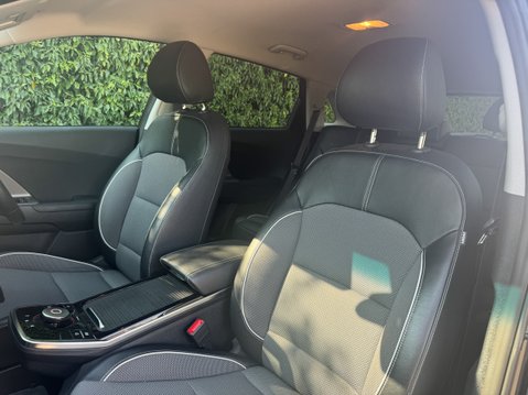 Kia Niro 64kWh 2 SUV 5dr Electric Auto (201 bhp) 8