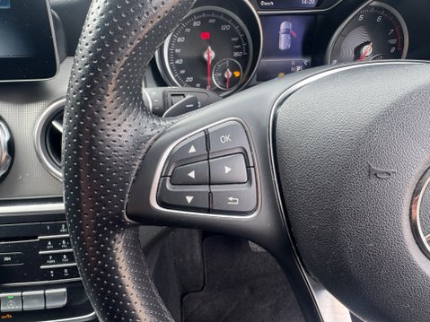 Mercedes-Benz GLA Class GLA 180 URBAN EDITION 16