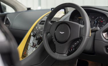 Aston Martin Vanquish S Ultimate 11