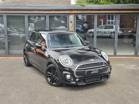 Mini Hatch 2.0 Cooper S Sport 3dr 27