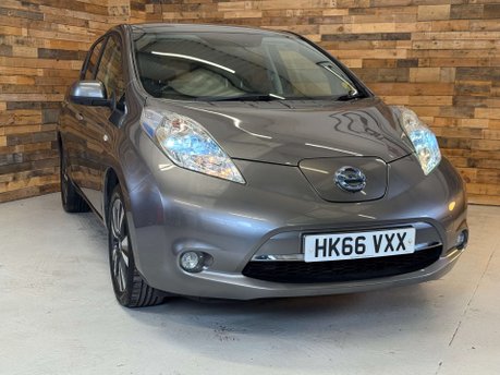 Nissan LEAF 30kWh Tekna Hatchback 5dr Electric Auto (109 bhp)