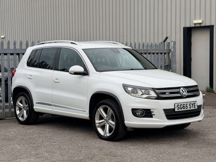 Volkswagen Tiguan 2.0 Tiguan R-Line TDI BlueMotion Technology 4Motion 4WD 5dr