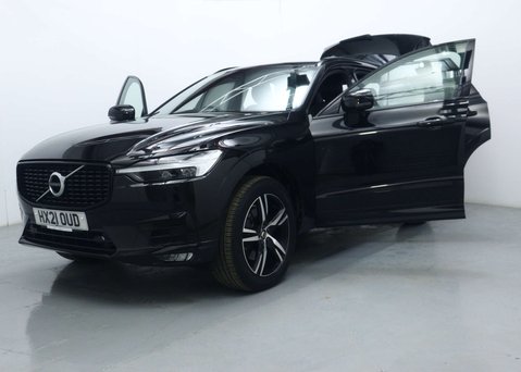 Volvo XC60 2.0 B5 MHEV R-Design SUV 5dr Petrol Hybrid Auto Euro 6 (s/s) (250 ps) 54