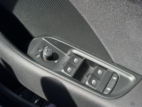 Audi A3 1.0 TFSI 30 SE Technik Sportback Euro 6 (s/s) 5dr 33