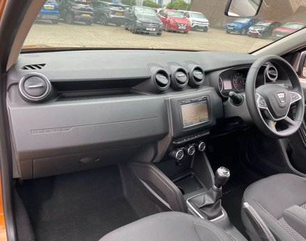 Dacia Duster 1.6 Duster Comfort SCe 4x2 5dr 24