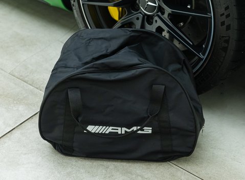 Mercedes-Benz AMG GT R 32