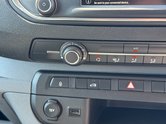 Vauxhall Vivaro AUTO LWB [SOLD SM] L2H1 Low Roof 3100 Dynamic Air Con SELECT 30