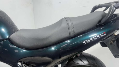 Triumph Sprint 2004 ONLY 13K EYE CATCHING SPORTS TOURING 955CC 38