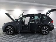 Volkswagen Tiguan SE NAV TSI 5