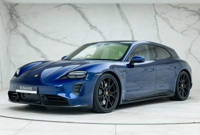 Porsche Taycan GTS Sport Turismo