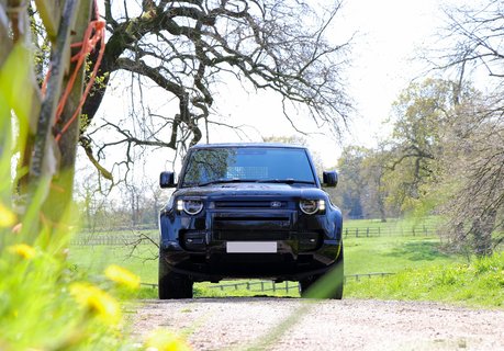 Land Rover Defender 110
