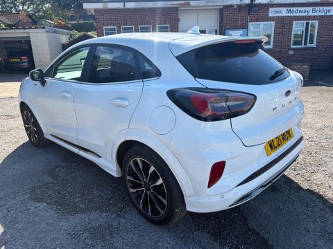 Ford Puma ST-LINE VIGNALE MHEV 12