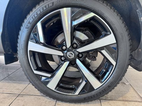 Nissan Qashqai 1.6 DIG-T Tekna+ Euro 6 (s/s) 5dr 11