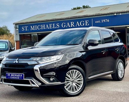 Mitsubishi Outlander 2.4 Outlander Dynamic PHEV CVT 4WD 5dr 1