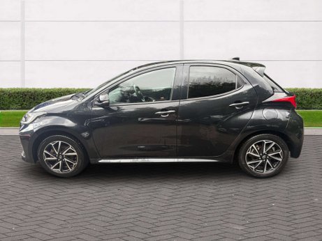 Toyota Yaris 1.5 Yaris Design HEV CVT 5dr 3