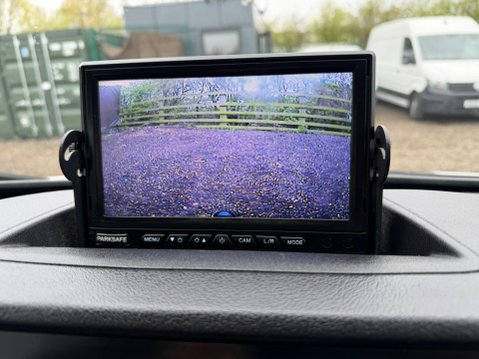 Ford Transit 2.0 350 EcoBlue Leader RWD L3 Euro 6 (s/s) 4dr 17