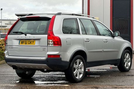 Volvo XC90 2.4 D5 SE SUV 5dr Diesel Geartronic AWD (219 g/km, 200 bhp) 7