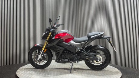 Lexmoto LS-Z 2026 UNMARKED CONDITION 102 MILES BIG SAVING ON NEW 125CC 6