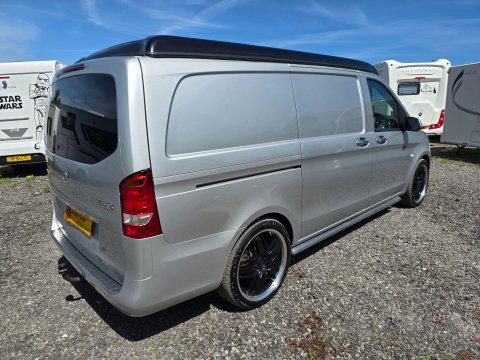 Mercedes-Benz Vito Camper Van 16
