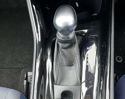 Toyota C-HR 1.8 C-HR-Dynamic HEV CVT 5dr 54