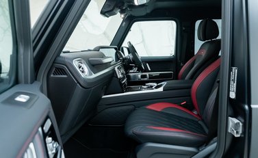 Mercedes-Benz G Class AMG G63 Magno Edition 19