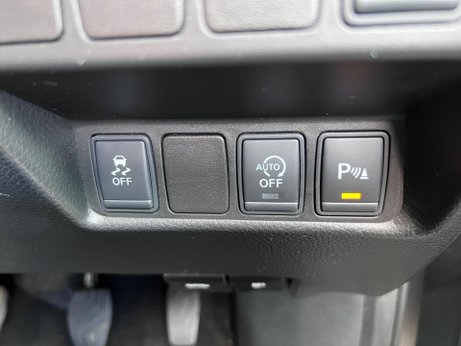 Nissan Qashqai 1.6 dCi Tekna 2WD Euro 6 (s/s) 5dr 66