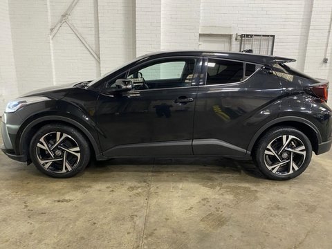 Toyota C-HR DESIGN 10